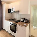 - Stadtvilla Szálloda 3*