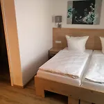 - Stadtvilla
