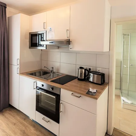 - Stadtvilla Hotel 3*
