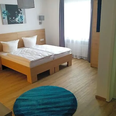 - Stadtvilla 3* シュヴァインフルト
