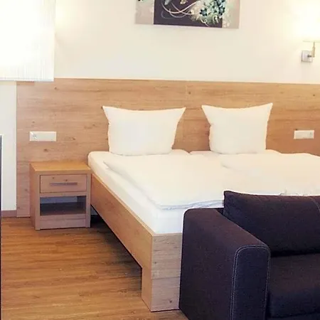 - Stadtvilla Hotel